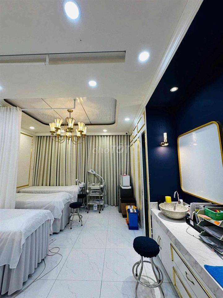 Cho thuê nhà mặt tiền Nguyễn Đình Chiểu, 51m², 3 lầu.( Sẵn mặt bằng)