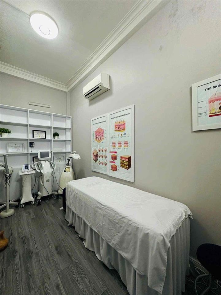 Cho thuê nhà mặt tiền Nguyễn Đình Chiểu, 51m², 3 lầu.( Sẵn mặt bằng)