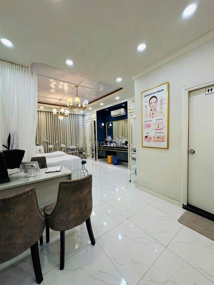 Cho thuê nhà mặt tiền Nguyễn Đình Chiểu, 51m², 3 lầu.( Sẵn mặt bằng)