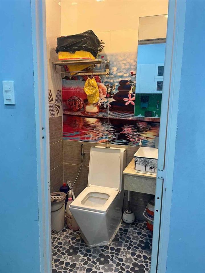 Cho thuê nhà Lê Văn Sỹ 4x9 nhà mới 1 trệt 2 lầu sân thượng 4pn 2wc
