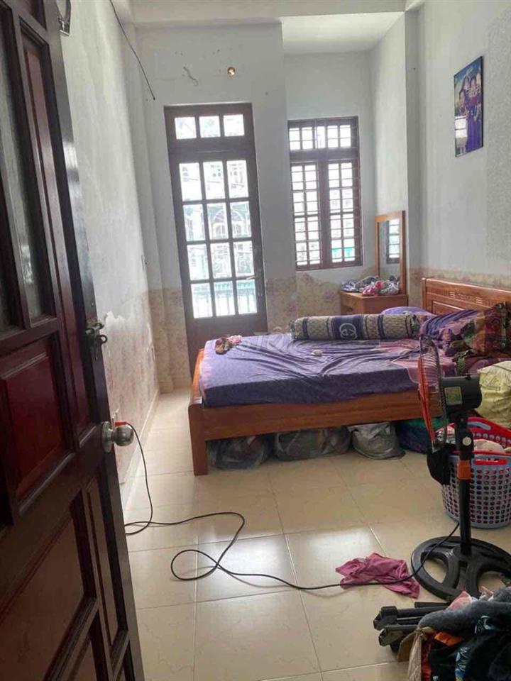 Cho thuê nhà mặt tiền Trần Văn Quang 3x19 1 trệt 1 lầu sân thượng
