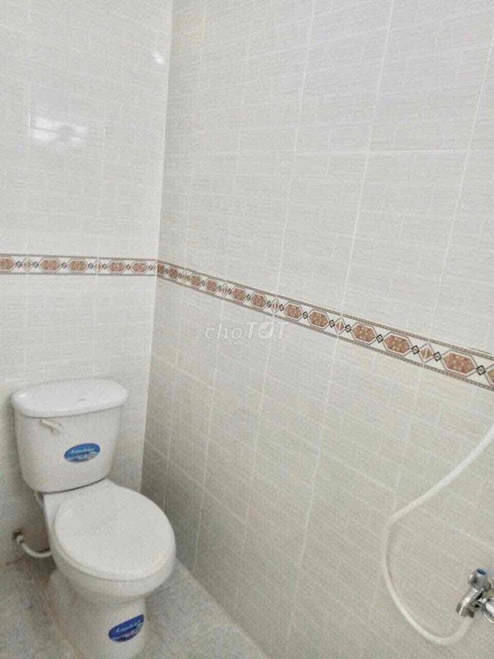 Cho thuê chung cư Bàu Cát 2 100m2 3pn 2wc có 3 máy lạnh thang bộ