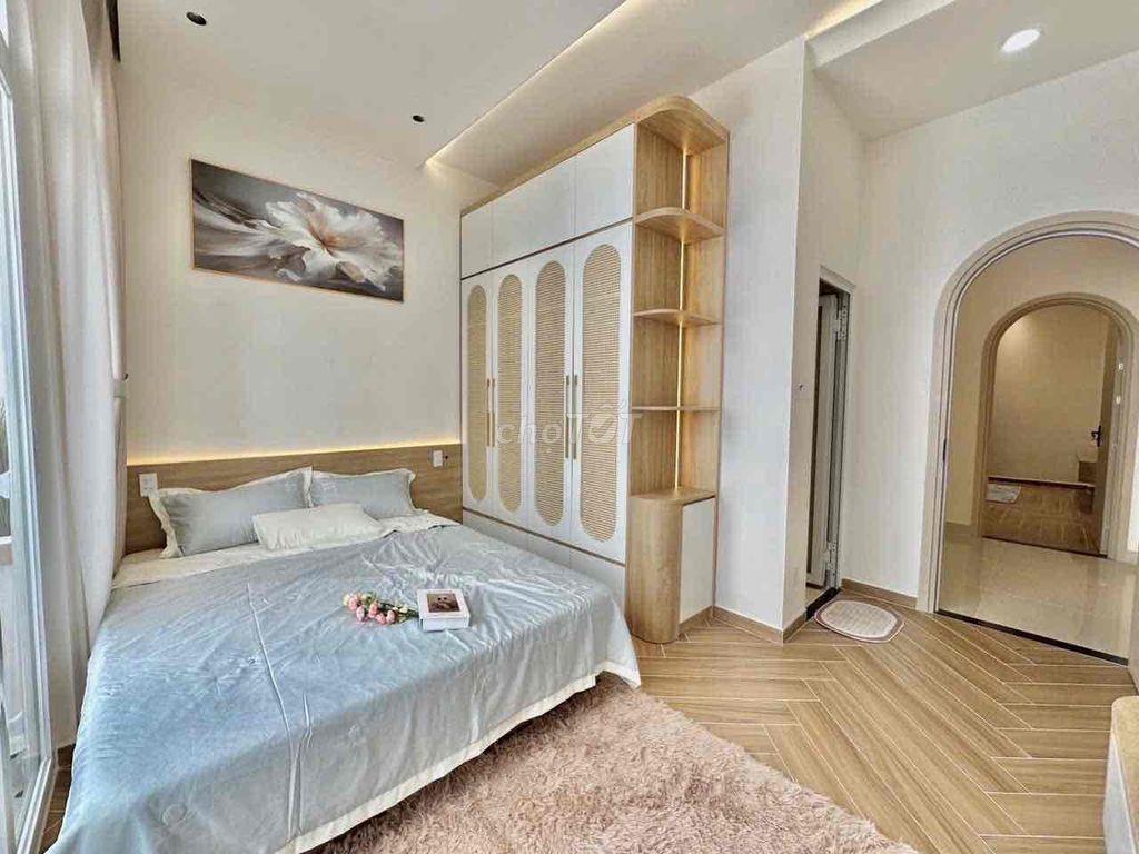 Cho thuê nhà Trần Văn Quang 4x13 1 trệt 2 lầu 4pn 4wc sân thượng