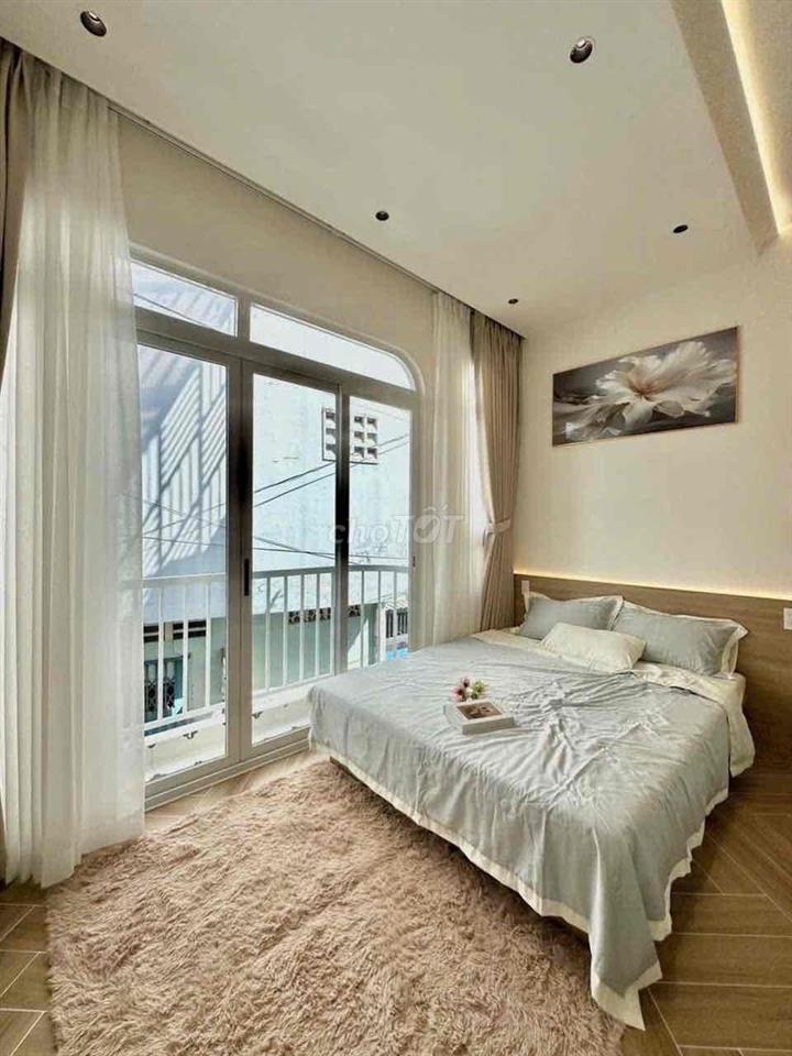 Cho thuê nhà Trần Văn Quang 4x13 1 trệt 2 lầu 4pn 4wc sân thượng