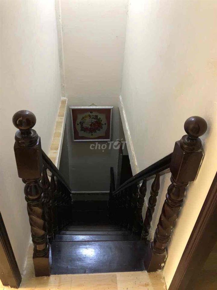 Cho thuê nhà đường Cộng Hoà 3,7x10 1 trệt 1 lầu 2pn 2wc full nội thất
