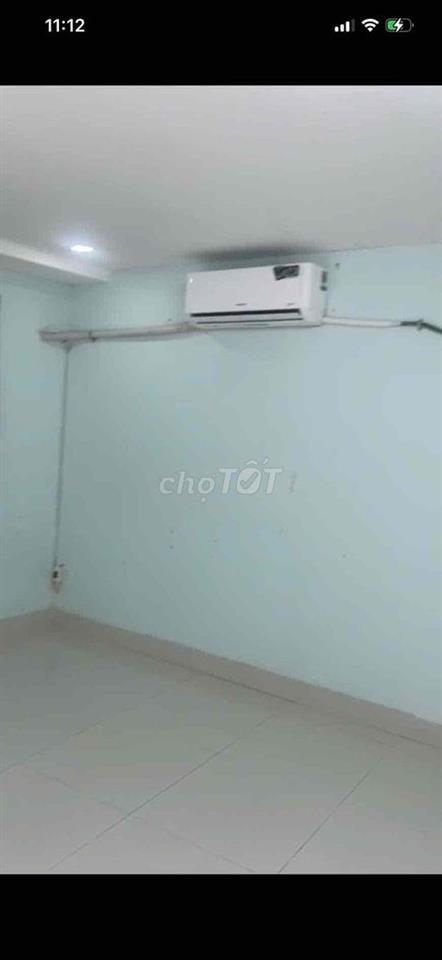 Cho thuê nhà CMT8 4x9 kết cấu 1 trệt 1 lầu 2pn 2wc 2 máy lạnh