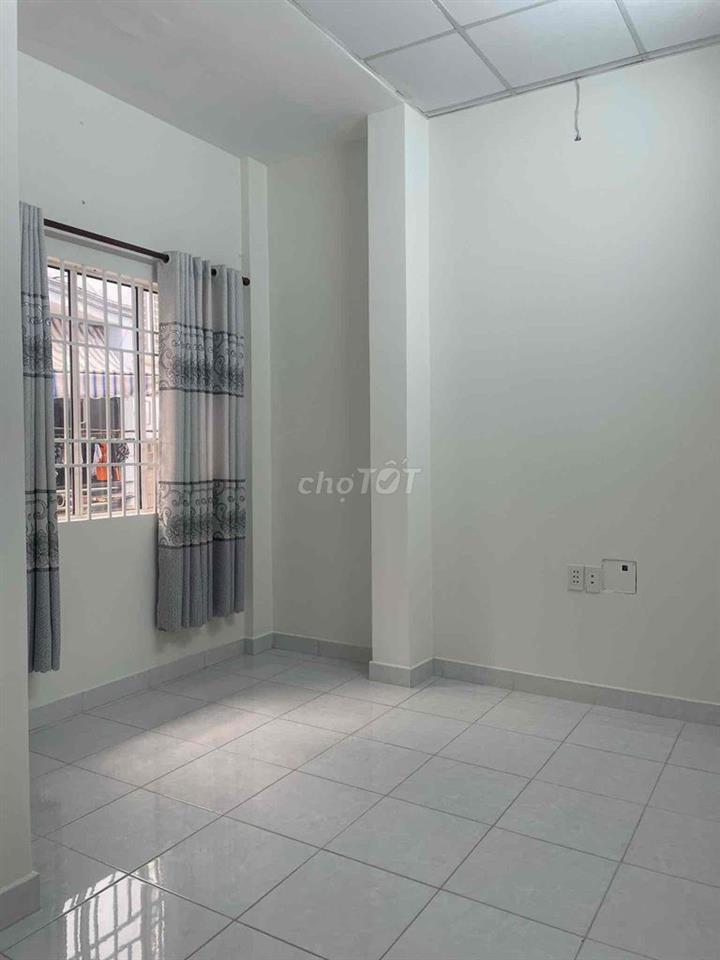 Cho thuê nhà Ni Sư Huỳnh Liên 4x11 1 trệt 1 lầu 2pn 2wc
