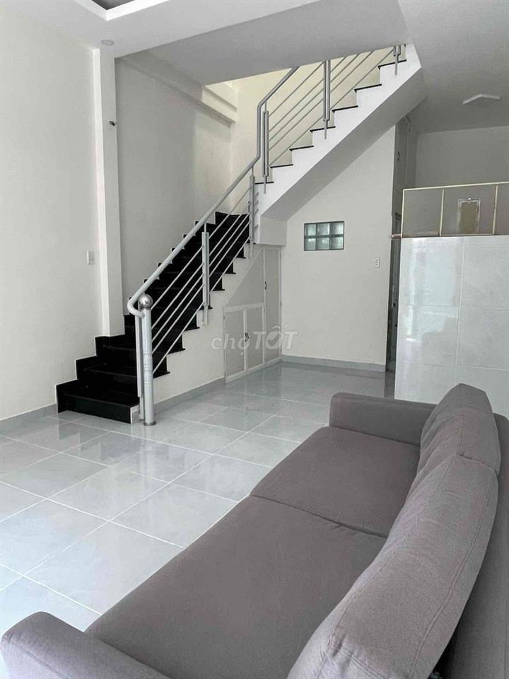 Cho thuê nhà Ni Sư Huỳnh Liên 4x11 1 trệt 1 lầu 2pn 2wc
