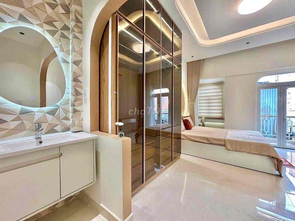 Cho thuê nhà đường CMT8 4x9 1 trệt 1 lửng 2 lầu 3pn 3wc full nt