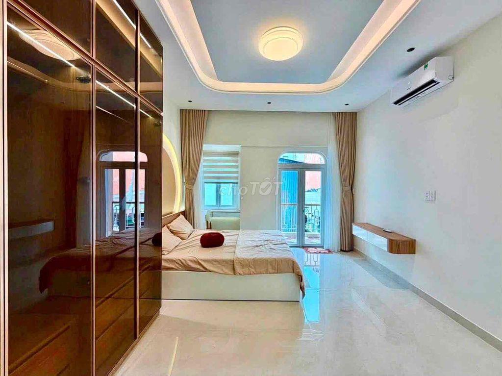 Cho thuê nhà đường CMT8 4x9 1 trệt 1 lửng 2 lầu 3pn 3wc full nt