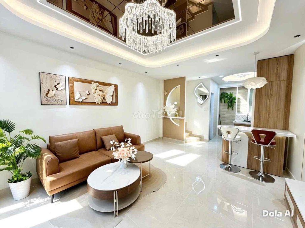 Cho thuê nhà đường CMT8 4x9 1 trệt 1 lửng 2 lầu 3pn 3wc full nt