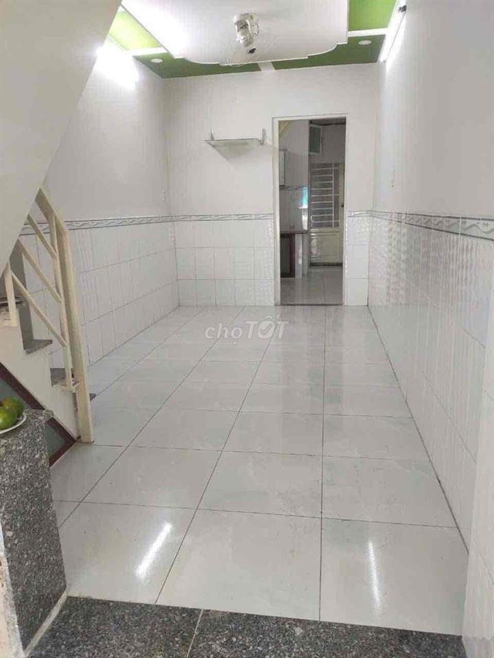 Cho thuê nhà mặt tiền kinh doanh buôn bán 2pn 2wc