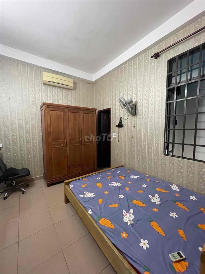 Cho thuê nhà ngay khu K300 1 trệt 2 lầu sân thượng 2pn 4wc full nt