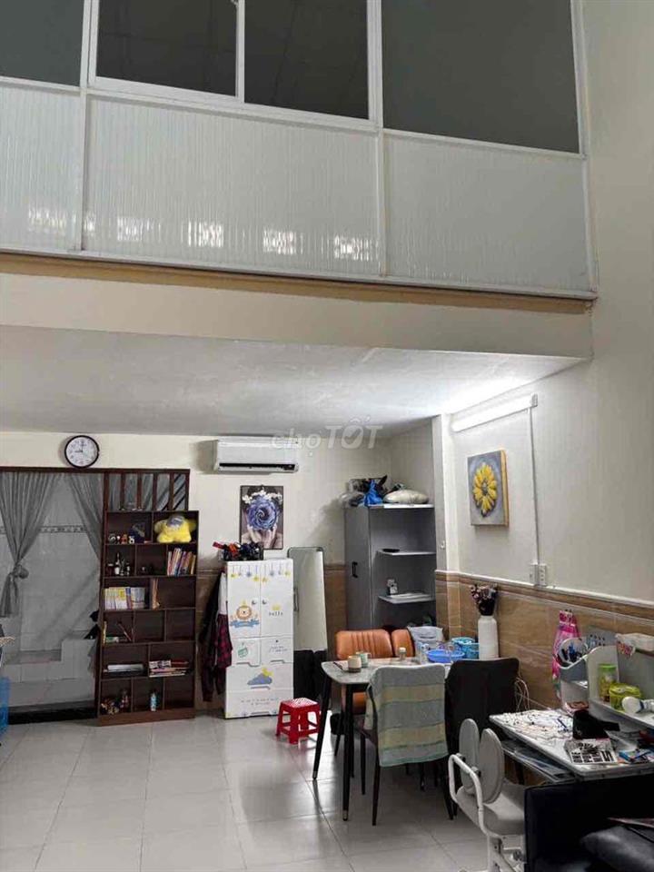 Cho thuê hẻm xe tải đường Hoàng Hoa Thám 4x11 nhà sạch sẽ 1Pn 2Wc