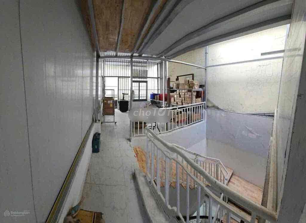 Cho thuê nhà mặt tiền 4x13 1 trệt 2 lầu 3pn 3wc kinh doanh buôn bán