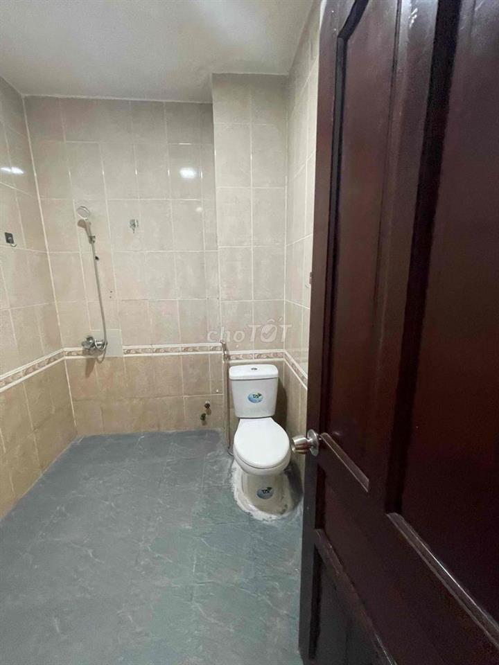 Cho thuê nhà HXH đường Nguyễn Hồng Đào 4x7 1 trệt 3 lầu st 3pn 4wc
