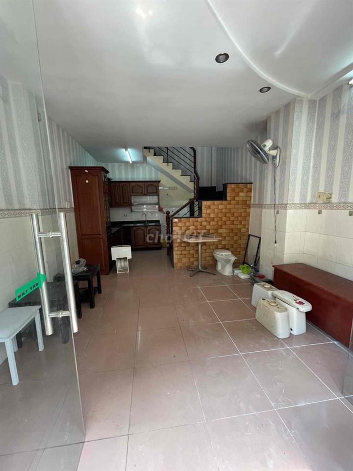 Cho thuê nhà HXH đường Nguyễn Hồng Đào 4x7 1 trệt 3 lầu st 3pn 4wc