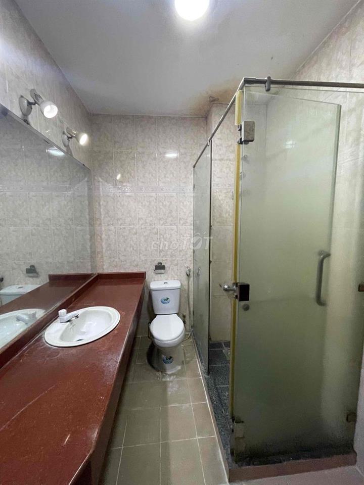 Cho thuê nhà HXH đường Nguyễn Hồng Đào 4x7 1 trệt 3 lầu st 3pn 4wc