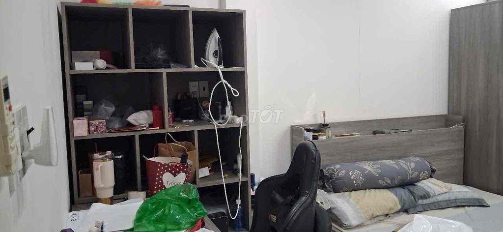 Cho thuê nhà đường CMT8 3,5x13 nhà 1 trệt 1 lửng 1 lầu 3pn 3wc full nt