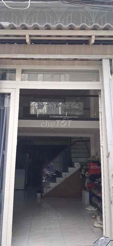 Cho thuê nhà đường CMT8 3,5x13 nhà 1 trệt 1 lửng 1 lầu 3pn 3wc full nt