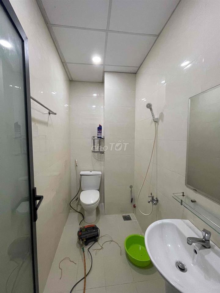 Cho thuê nhà HXH Đồng Xoài 4x8 1 trệt 3 lầu 3pn 3wc full nội thất