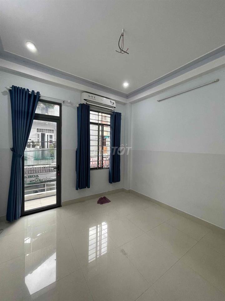 Cho thuê nhà HXH Đồng Xoài 4x8 1 trệt 3 lầu 3pn 3wc full nội thất
