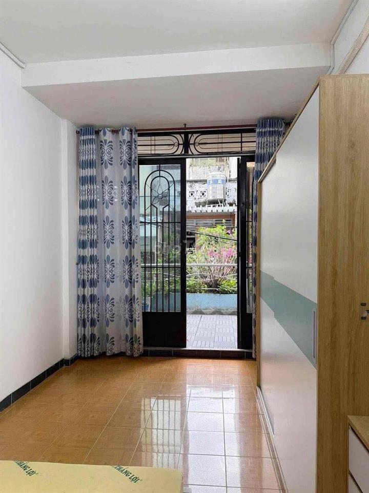 Cho thuê nhà Lê Văn Sỹ 3,5x16 1 trệt 2 lầu 4pn 3wc full nội thất