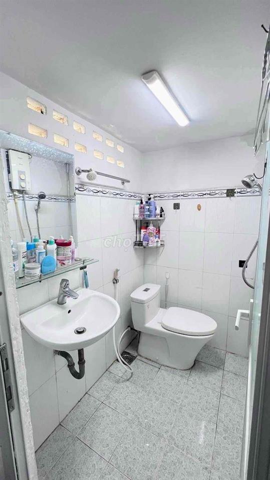 Cho thuê nhà Lê Văn Sỹ 3,5x16 1 trệt 2 lầu 4pn 3wc full nội thất