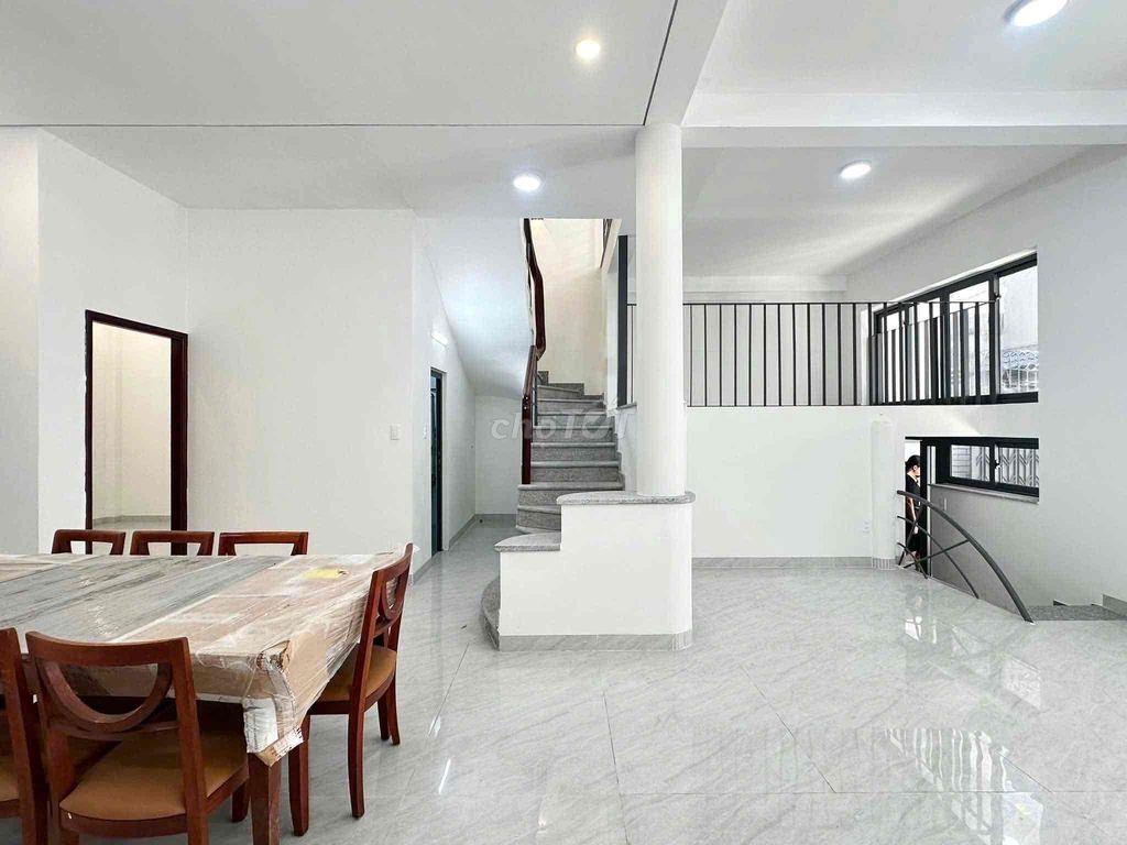 Cho thuê nhà Lam Sơn Tân Bình | 8x16m | Có sân | Trệt lửng 1 lầu | 3PN