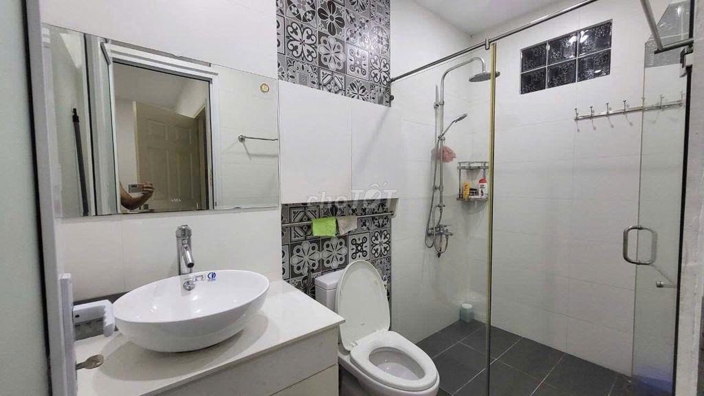 cho thuê nhà hẻm 108 Trần quang diệu phường 14 quận 3