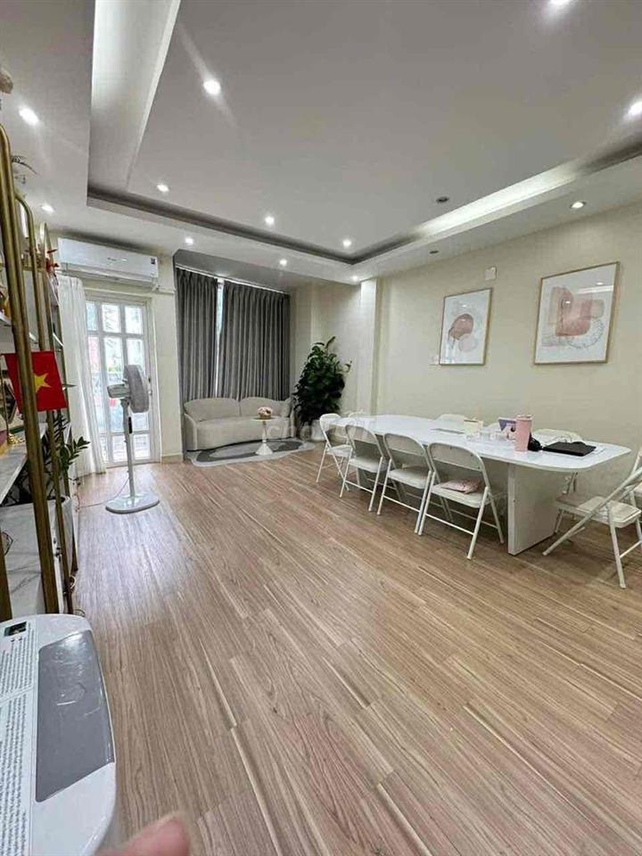 Sang Nhượng toà nhà
