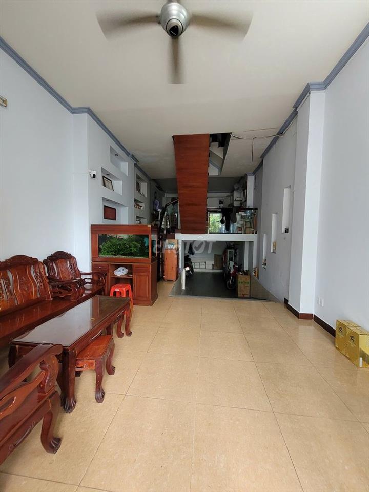 CẦN CHO THUÊ GẤP MẶT BẰNG MẶT TIỀN ĐƯỜNG CHÍNH ĐÔNG ĐÚC