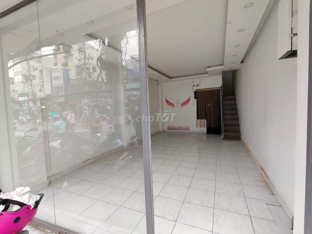 CHO THUÊ NHÀ NGUYÊN CĂN TRỤC ĐƯỜNG CHÍNH CMT8 GẦN Q1