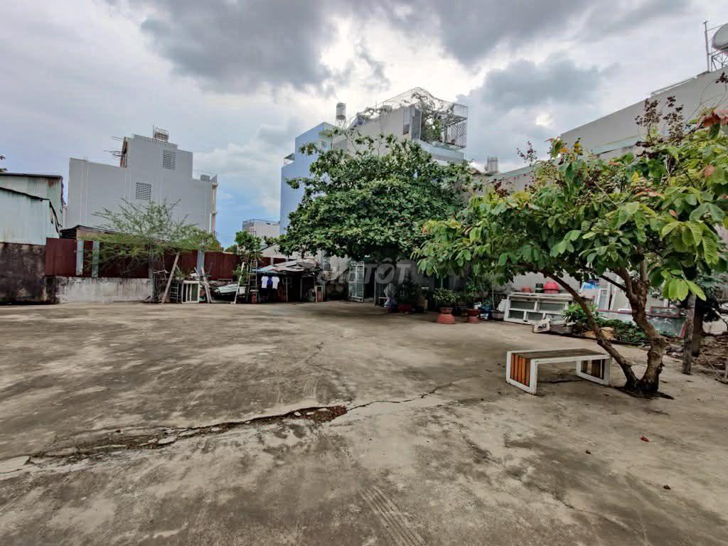 Cho thuê đất trống siêu RỘNG 1000m2 ở gần Lê Trọng Tấn, Tân Phú