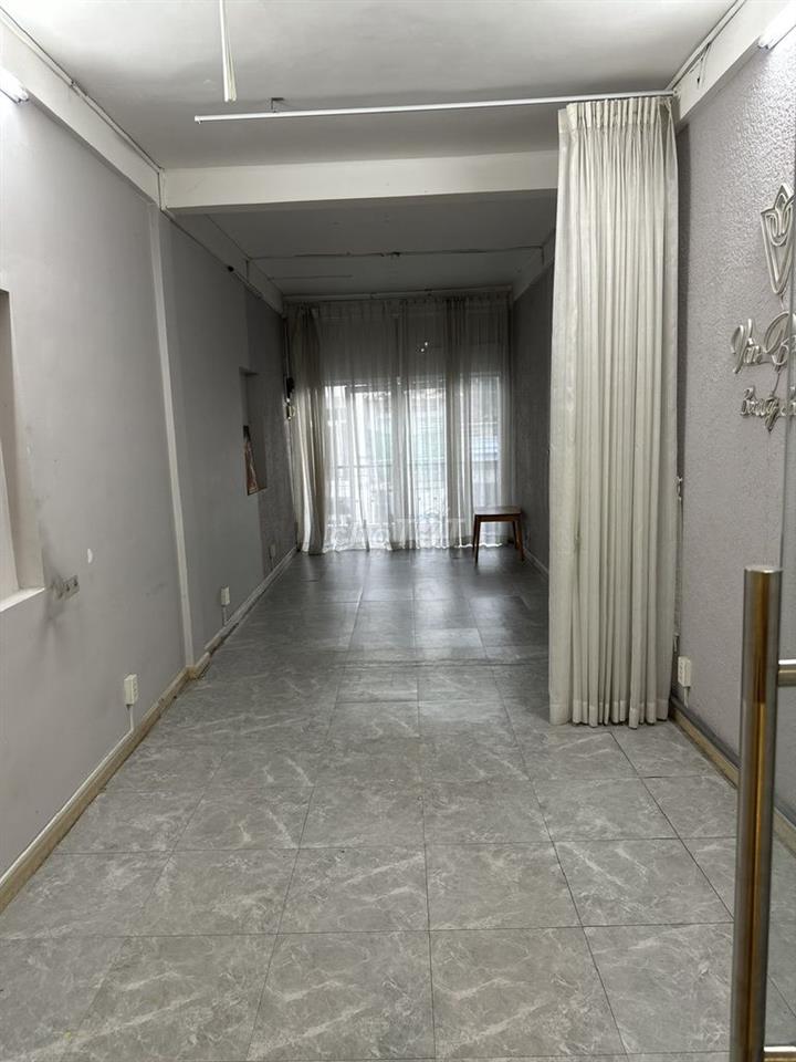 Bán nhà mặt tiền 3 lầu Nguyễn Thiện Thuật, Quận 3