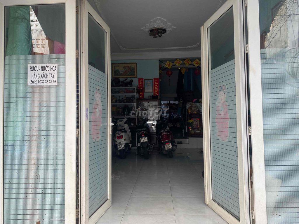 Cho thuê mặt bằng hẻm Quận 3 ( đầu hẻm), hẻm rộng 6m