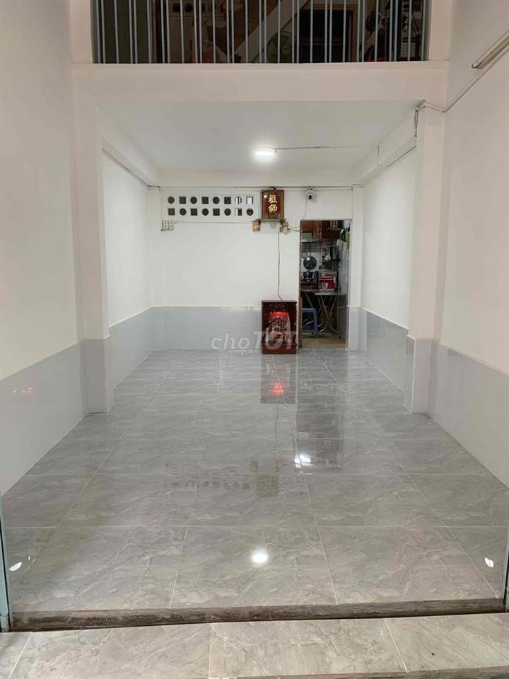 cho thuê MB hoặc chỗ bán chợ Bàn cờ