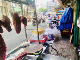 Mặt Tiền Vỉa Hè