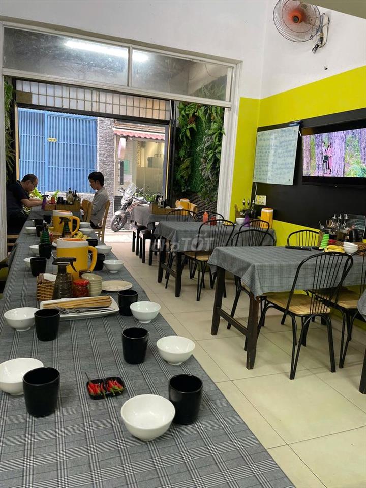 SANG HOẶC CHO THUÊ MẶT BẰNG QUÁN CƠM QUẬN 3