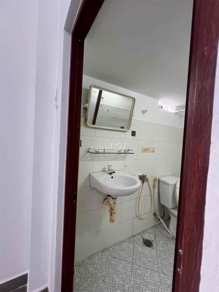 Chính chủ cho thuê phòng tại Nguyễn Thông q3