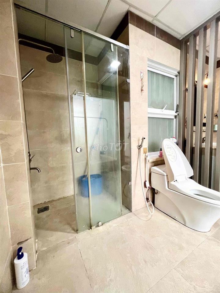 Cho thuê căn hộ đầy đủ nội thất 50m2 tại CMT8 quận 3