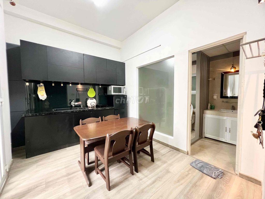 Cho thuê căn hộ đầy đủ nội thất 50m2 tại CMT8 quận 3