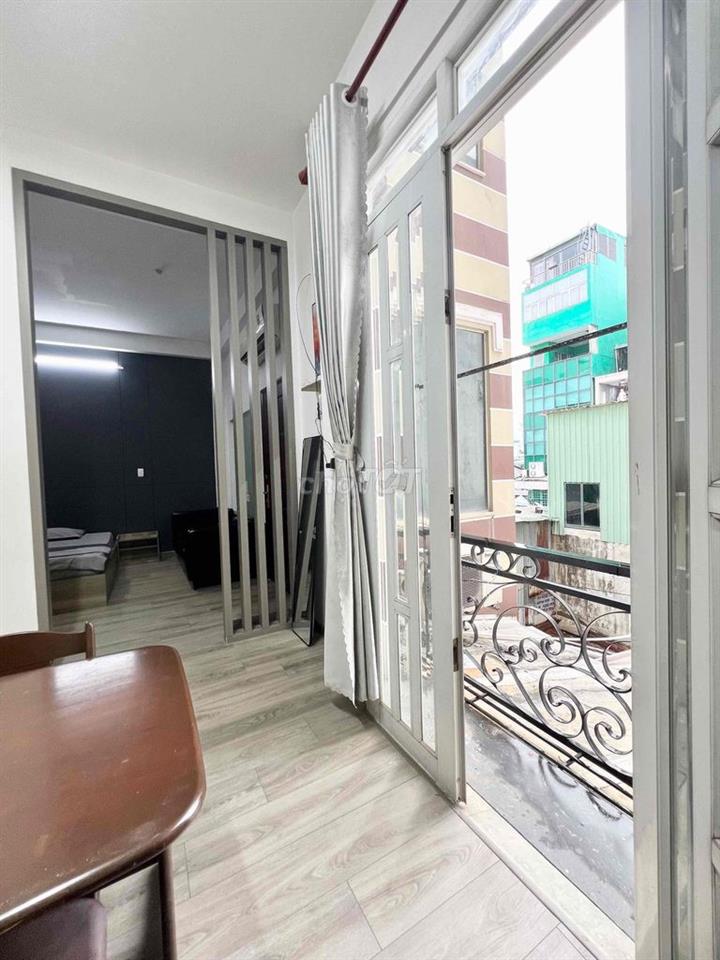 Cho thuê căn hộ đầy đủ nội thất 50m2 tại CMT8 quận 3