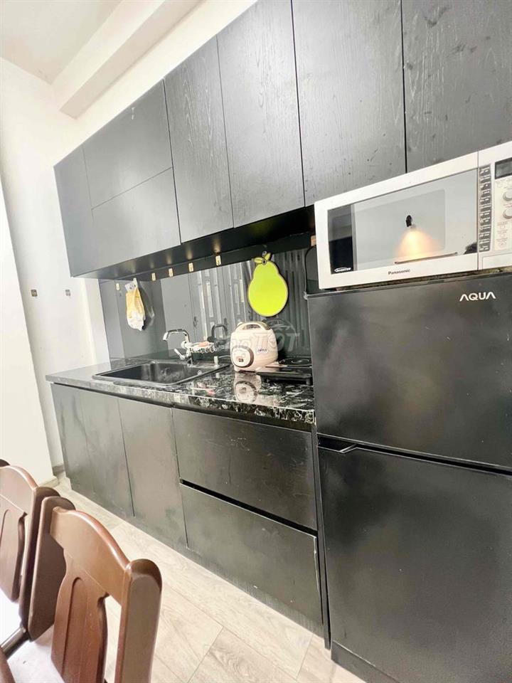Cho thuê căn hộ đầy đủ nội thất 50m2 tại CMT8 quận 3