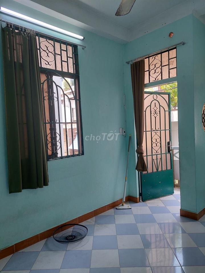 Cho nữ thuê phòng ở trung tâm quận 3