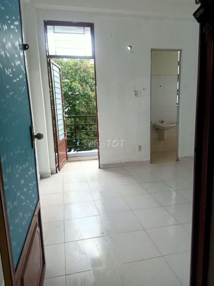 phòng trọ 15m2 Trần Văn Đang Q3