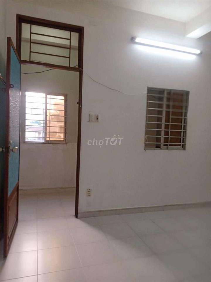 phòng trọ 15m2 Trần Văn Đang phường 11 Quận 3 TP HCM 