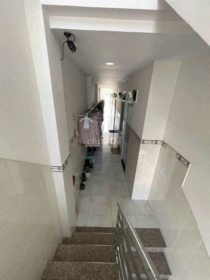 Phòng trọ sinh viên Q3 CMT8 Công Viên Lê Thị Riêng