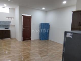 Căn hộ dịch vụ trung tâm Quận 3 , khóa vân tay và điện thoại giờ tự do
