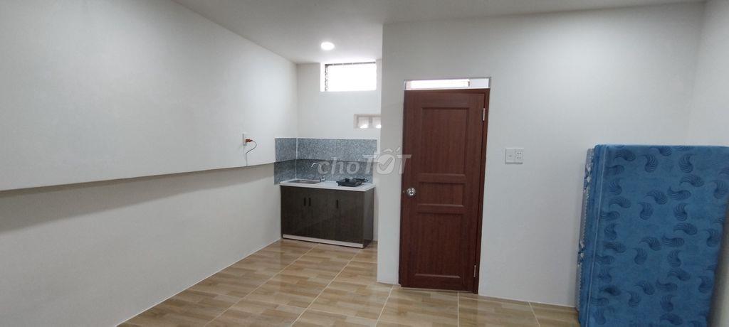 Căn hộ dịch vụ trung tâm Quận 3 , khóa vân tay và điện thoại giờ tự do